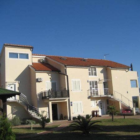 Villa „Drei Palmen“ Sveti Filip i Jakov Eksteriør bilde