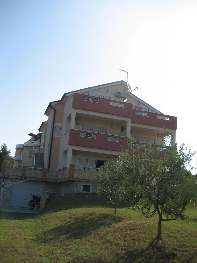 Villa „Drei Palmen“ Sveti Filip i Jakov Eksteriør bilde