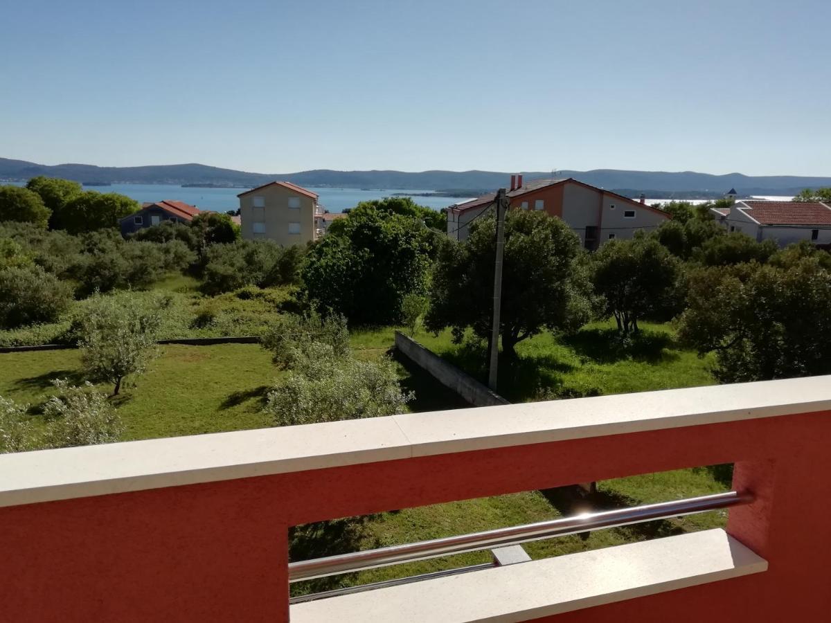 Villa „Drei Palmen“ Sveti Filip i Jakov Eksteriør bilde