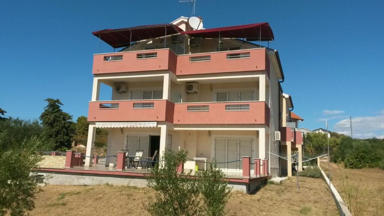 Villa „Drei Palmen“ Sveti Filip i Jakov Eksteriør bilde